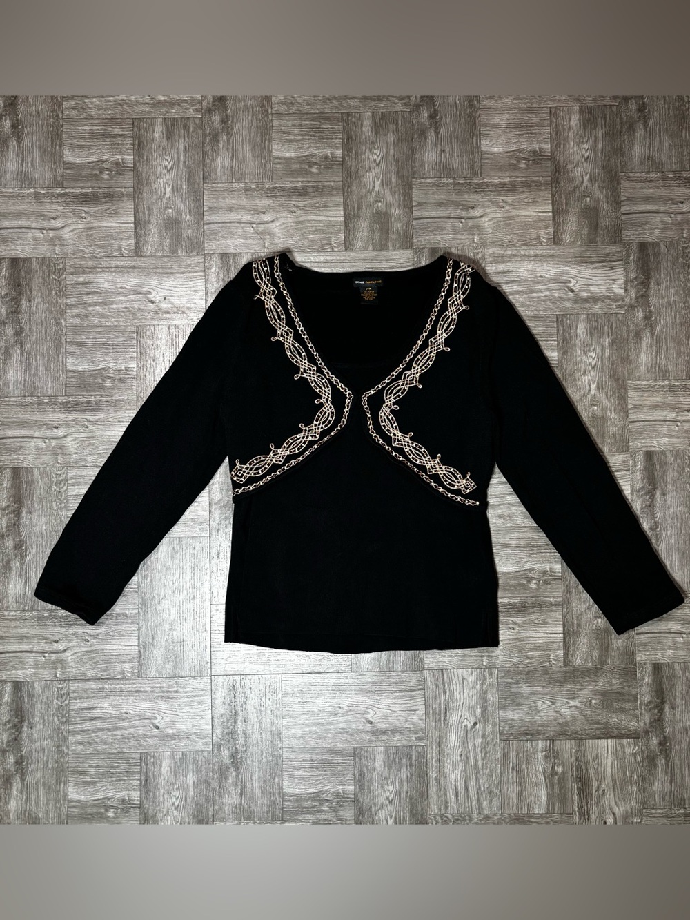 Grace Dane Lewis Embroidered Black Top Size P/M